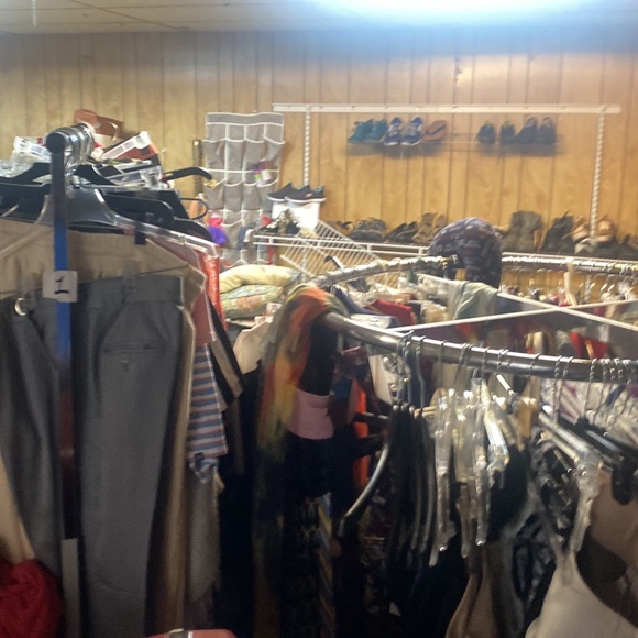 1000 Items! Live Unboxing Show -Wednesday Night 8 pm-$5.00 Starts - Picture 6 of 7